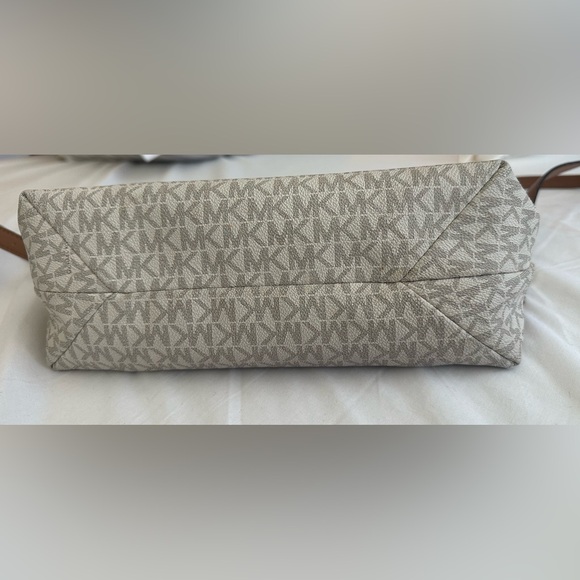 Michael Kors Rhea Zip Medium Slim Signature Logo Backpack - Picture 6 of 11